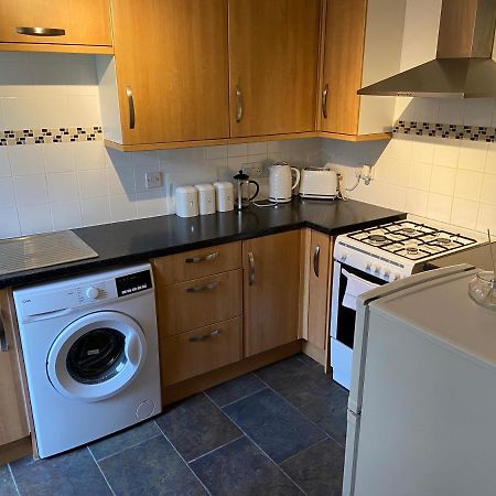 Cosy 3-Bedroom House, Stones Throw To Beach Weymouth Kültér fotó