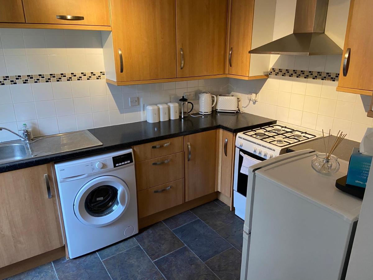 Cosy 3-Bedroom House, Stones Throw To Beach Weymouth Kültér fotó