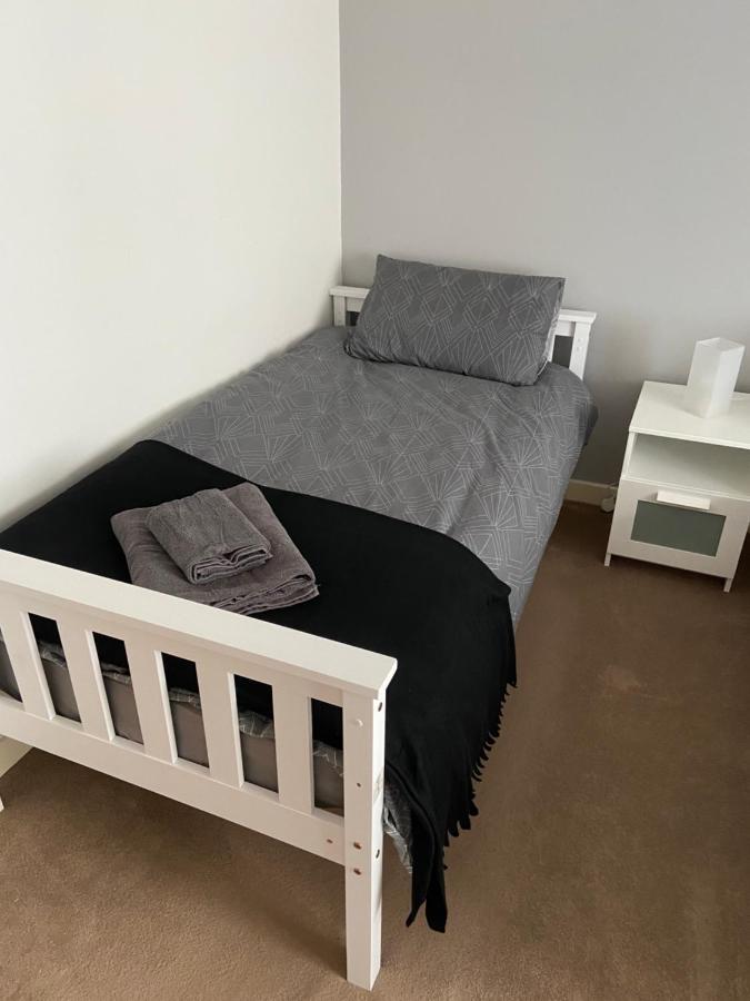 Cosy 3-Bedroom House, Stones Throw To Beach Weymouth Kültér fotó
